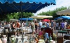 Brocante vide Grenier a Banon 