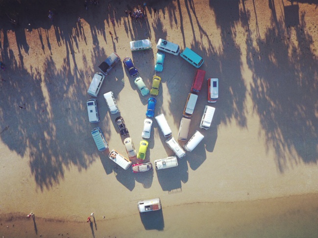 Un rassemblement d'anciennes Volkswagen