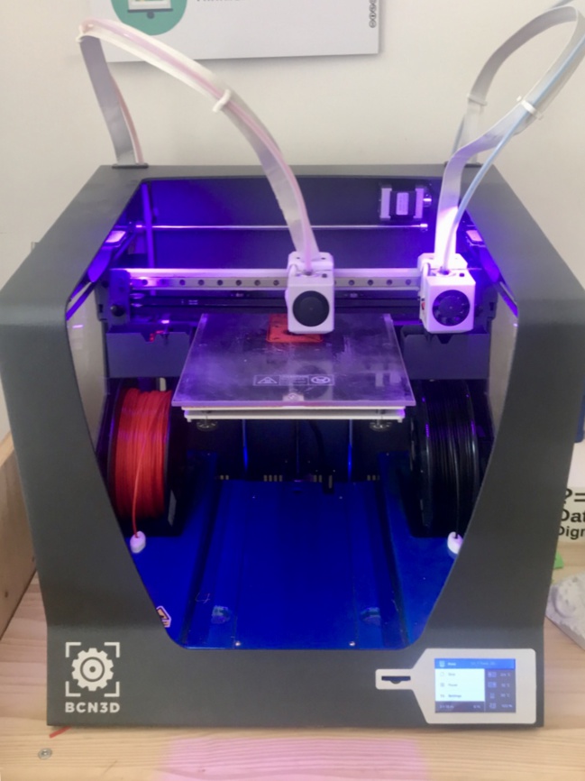 D’Clic Lab, l'initiation à la fabrication numérique D’Clic Lab, l'initiation à la fabrication numérique