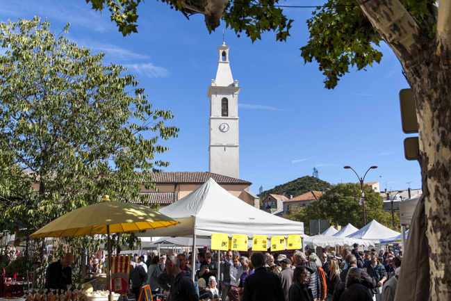 Oraison fête l’Amande Oraison fête l’Amande