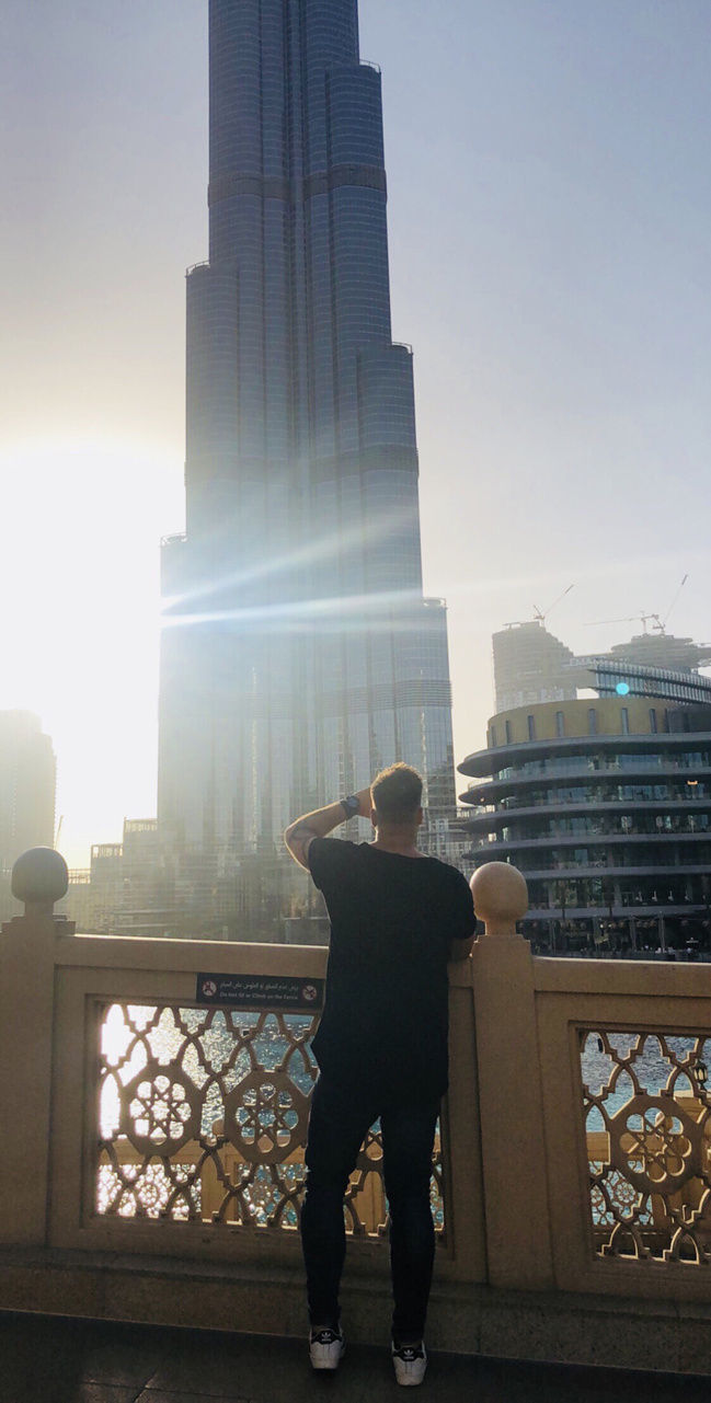 Kevin Jouvent à Abu Dhabi à Dubaï Kevin Jouvent à Abu Dhabi à Dubaï