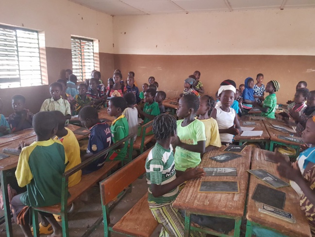L’ADIS fait son show au théâtre Jean le Bleu L’ADIS fait son show au théâtre Jean le Bleu
