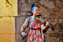 Pour fêter le Printemps, Moustiers-Sainte-Marie brille de 1000 couleurs ! Pour fêter le Printemps, Moustiers-Sainte-Marie brille de 1000 couleurs !