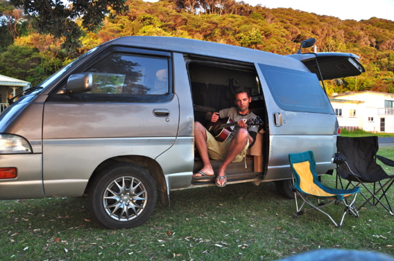 NICOLAS AMOROSO NICOLAS AMOROSO