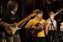 UN DÉBUT D’ANNÉE  ROCK’N ROLL  À LA CAPSULE !