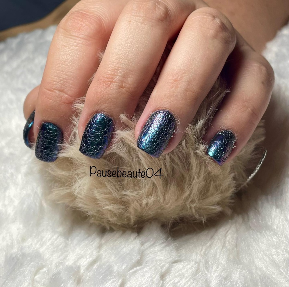 Pause beauté sublime vos ongles et votre regard !