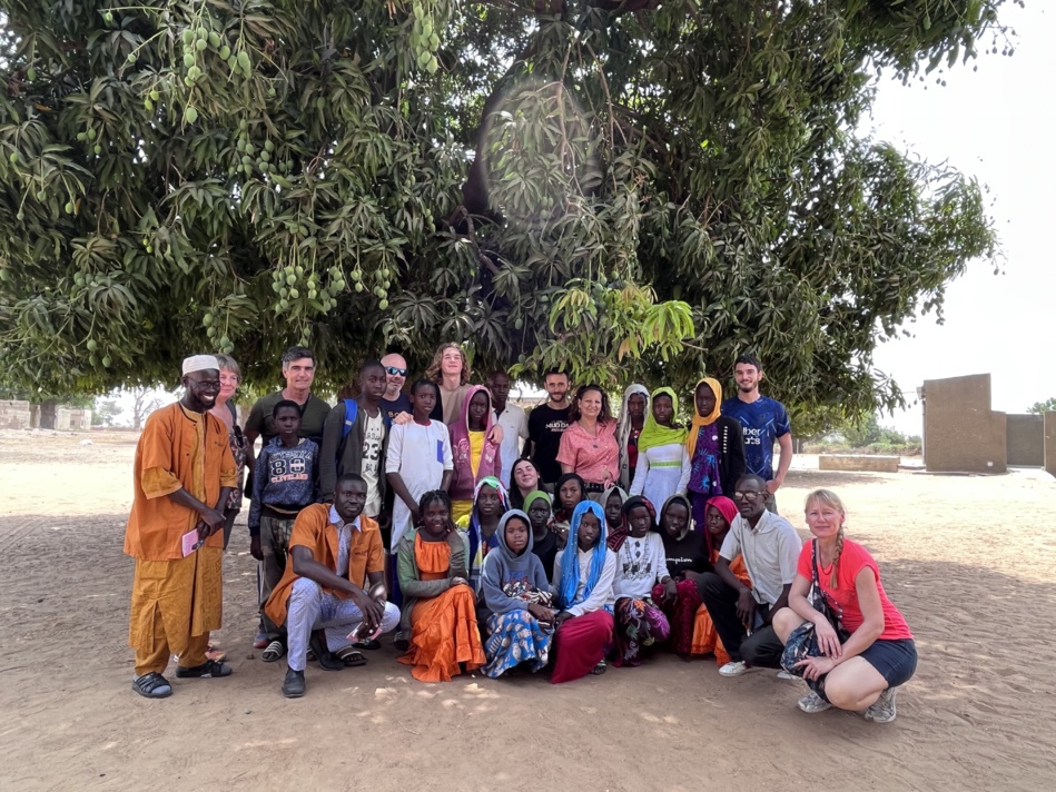 Au Sénégal, l’association ADIS transmet la lumière...