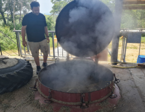 LA FERME DE VAUVENIÈRES  DU VRAI BIO DANS UN CADRE NATUREL EXCEPTIONNEL ! LA FERME DE VAUVENIÈRES  DU VRAI BIO DANS UN CADRE NATUREL EXCEPTIONNEL !