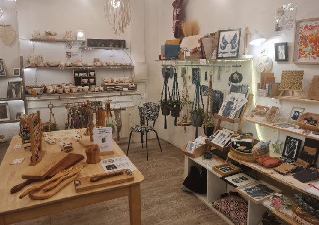 Atelier Kalayaan, découvrez les créateurs et artisans de notre département... Atelier Kalayaan, découvrez les créateurs et artisans de notre département...