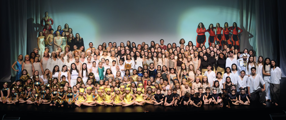 L’ATELIER DE LA DANSE : UNE SAISON DE PLUS EST LANCEE ! L’ATELIER DE LA DANSE : UNE SAISON DE PLUS EST LANCEE !