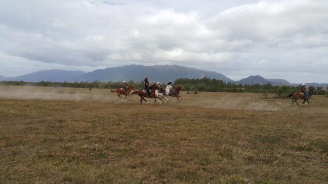 Manosquin à l'étranger : Karine Maurel en Nouvelle Calédonie Manosquin à l'étranger : Karine Maurel en Nouvelle Calédonie