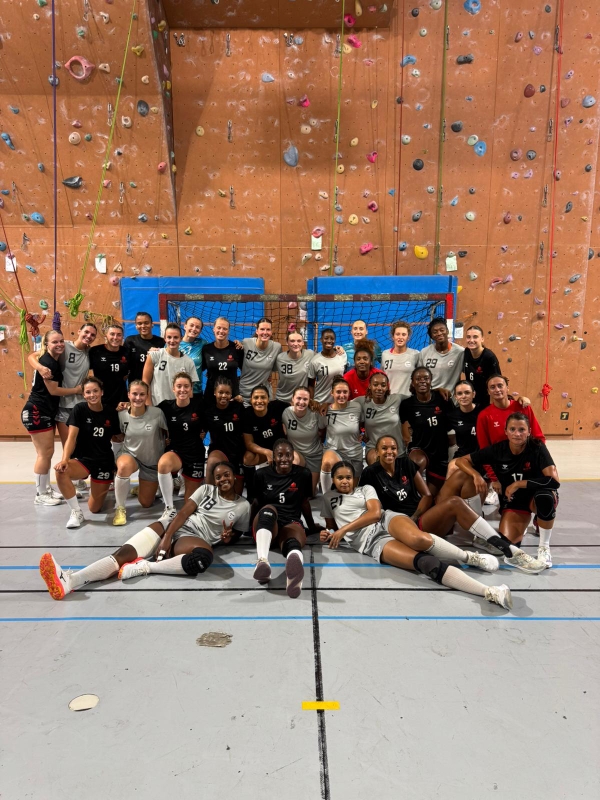 EP Manosque Handball : des changements dans l’équipe dirigeante, deux jolis matchs de gala féminins et début de la nouvelle saison. EP Manosque Handball : des changements dans l’équipe dirigeante, deux jolis matchs de gala féminins et début de la nouvelle saison.