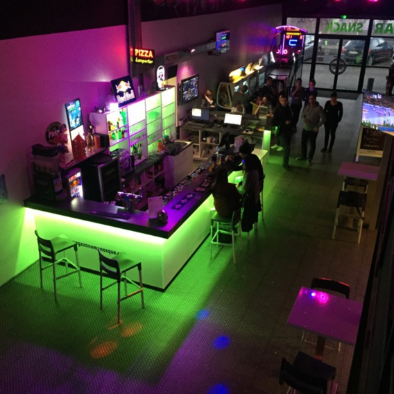 NOUVEAU Le SimulCafé rejoint Megazone