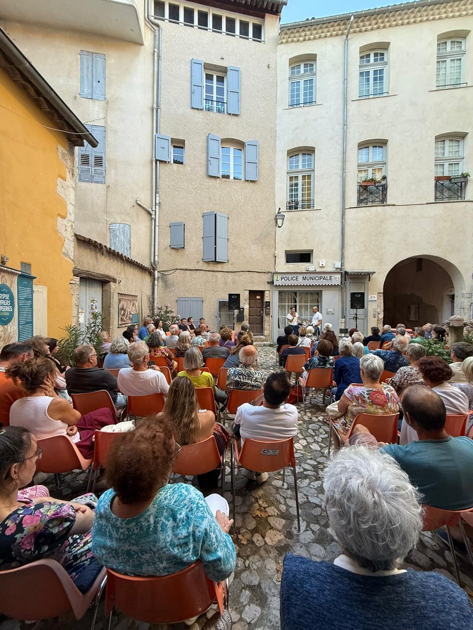 Le salon «La Ruche des Mots»  revient à Riez du 31 juillet  au 2 août pour sa 14e édition