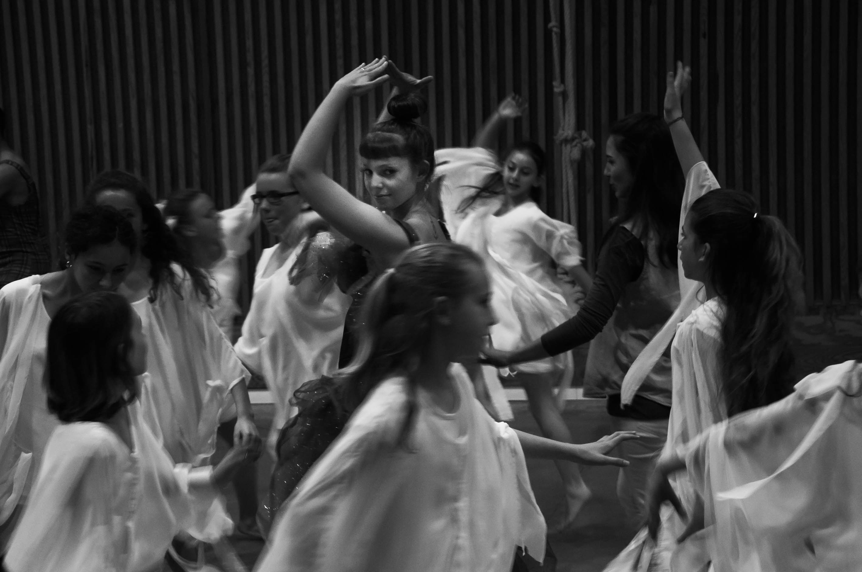 Dance.F’Laure