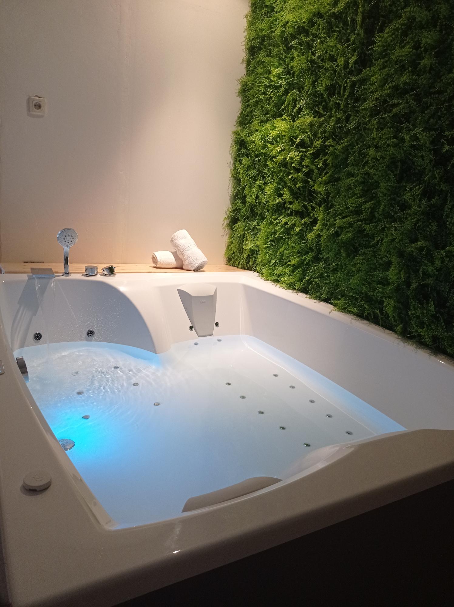 ESTHÉTIQUE ET SPA DANS VOTRE INSTITUT TRÉSOR DES NEIGES ! ESTHÉTIQUE ET SPA DANS VOTRE INSTITUT TRÉSOR DES NEIGES !