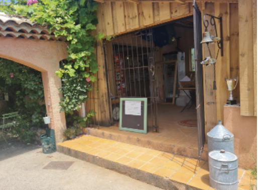 LA FERME DE VAUVENIÈRES  DU VRAI BIO DANS UN CADRE NATUREL EXCEPTIONNEL ! LA FERME DE VAUVENIÈRES  DU VRAI BIO DANS UN CADRE NATUREL EXCEPTIONNEL !