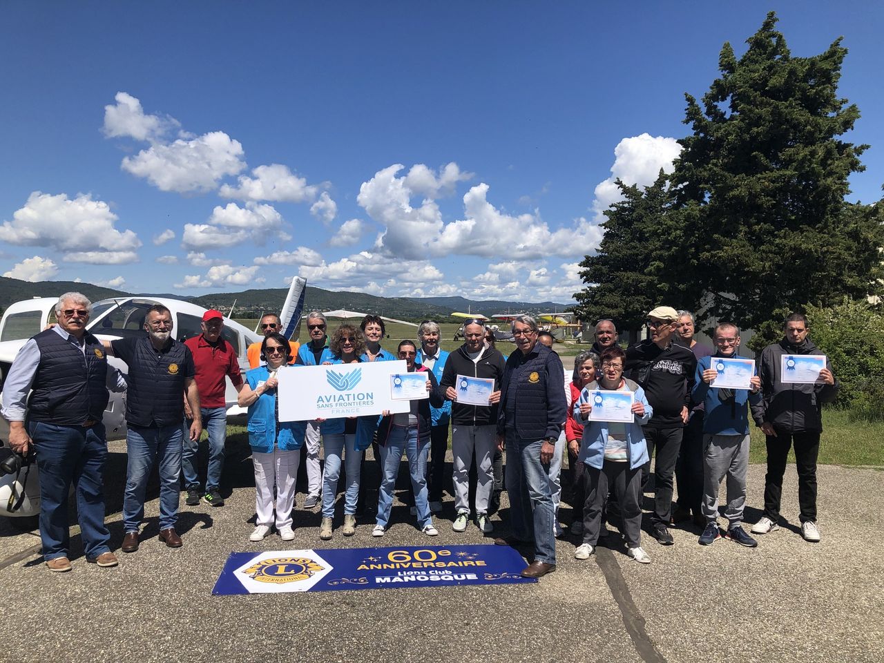 Le Lions Club de Manosque encore et toujours très actif... Le Lions Club de Manosque encore et toujours très actif...