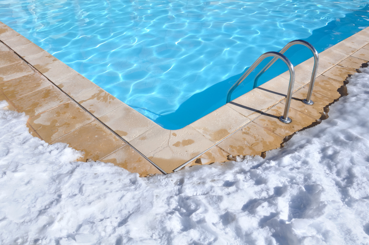 L’hivernage de votre piscine : mode d’emploi L’hivernage de votre piscine : mode d’emploi