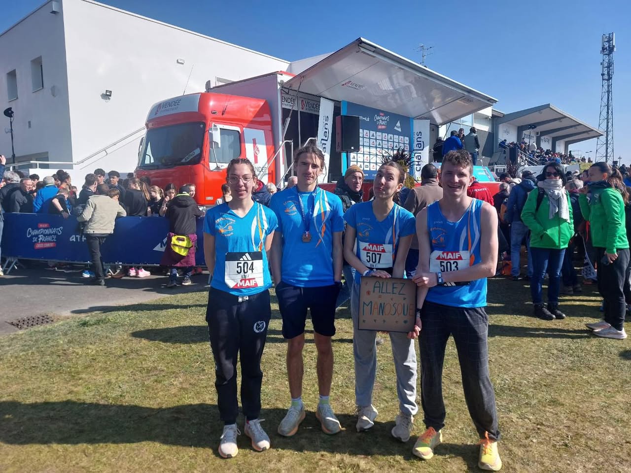 EPManosque Athlétisme : des défis relevés et des champions en devenir ! EPManosque Athlétisme : des défis relevés et des champions en devenir !