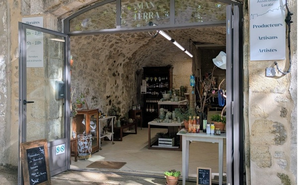 MAN TÈRRA : boutique de producteurs, artisans et  artistes du 04 à Forcalquier